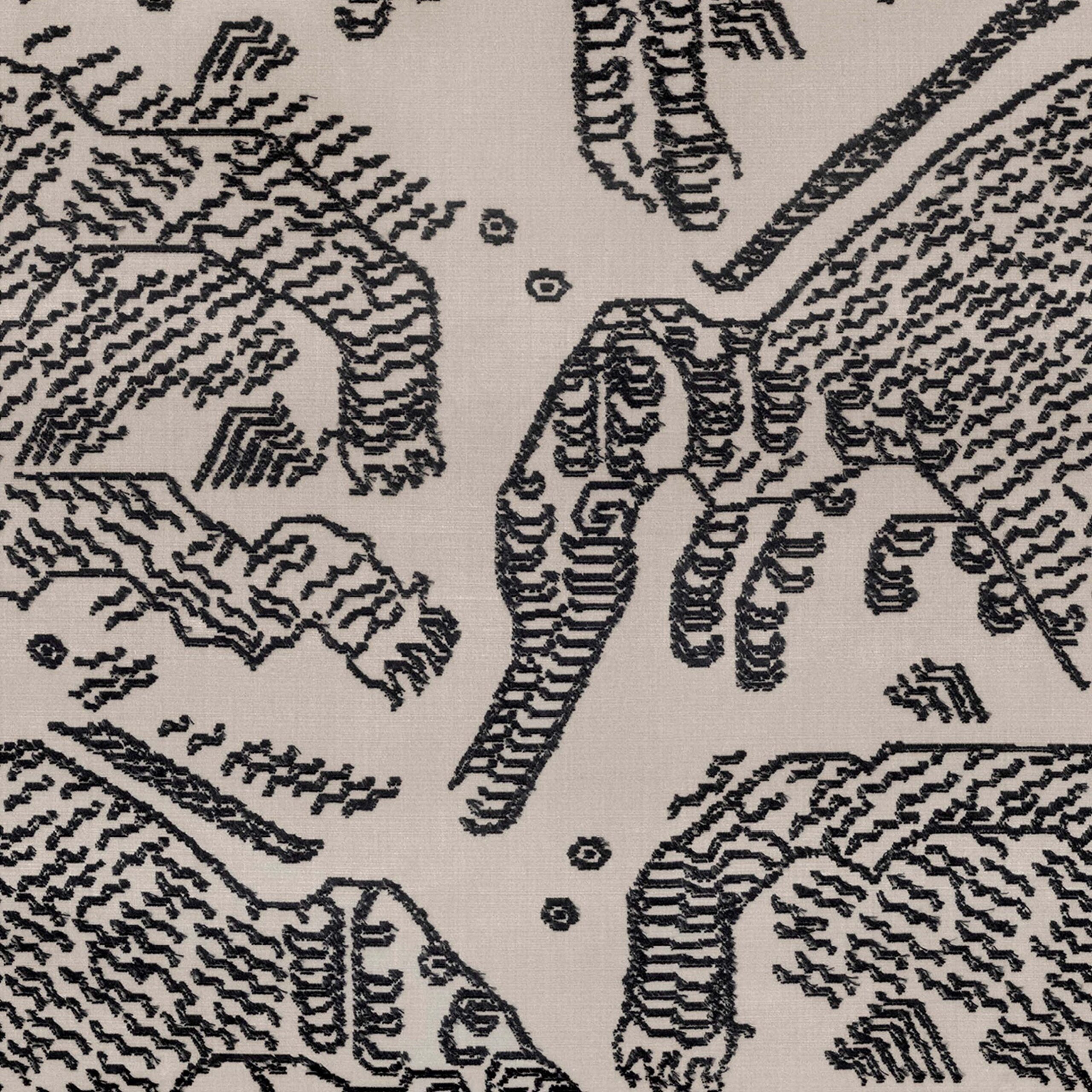 Декоративная ткань dedar tiger silk рисунок graphite